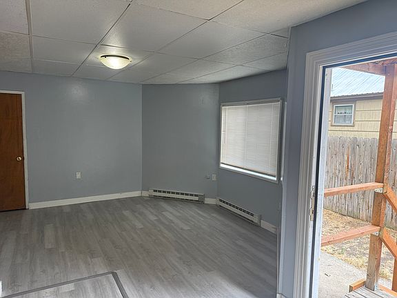 3rd image of 1833 W Dean Ave #3