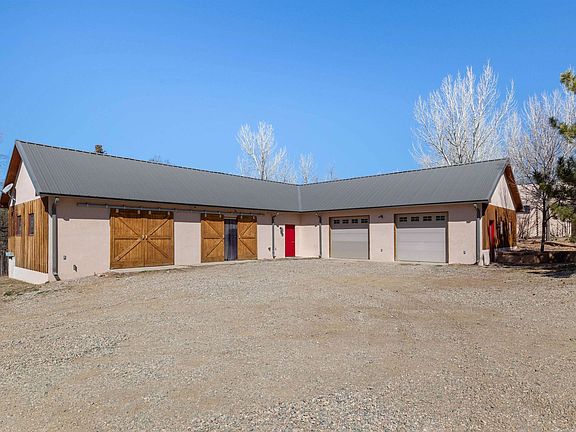 4th image of 573 Range Rd