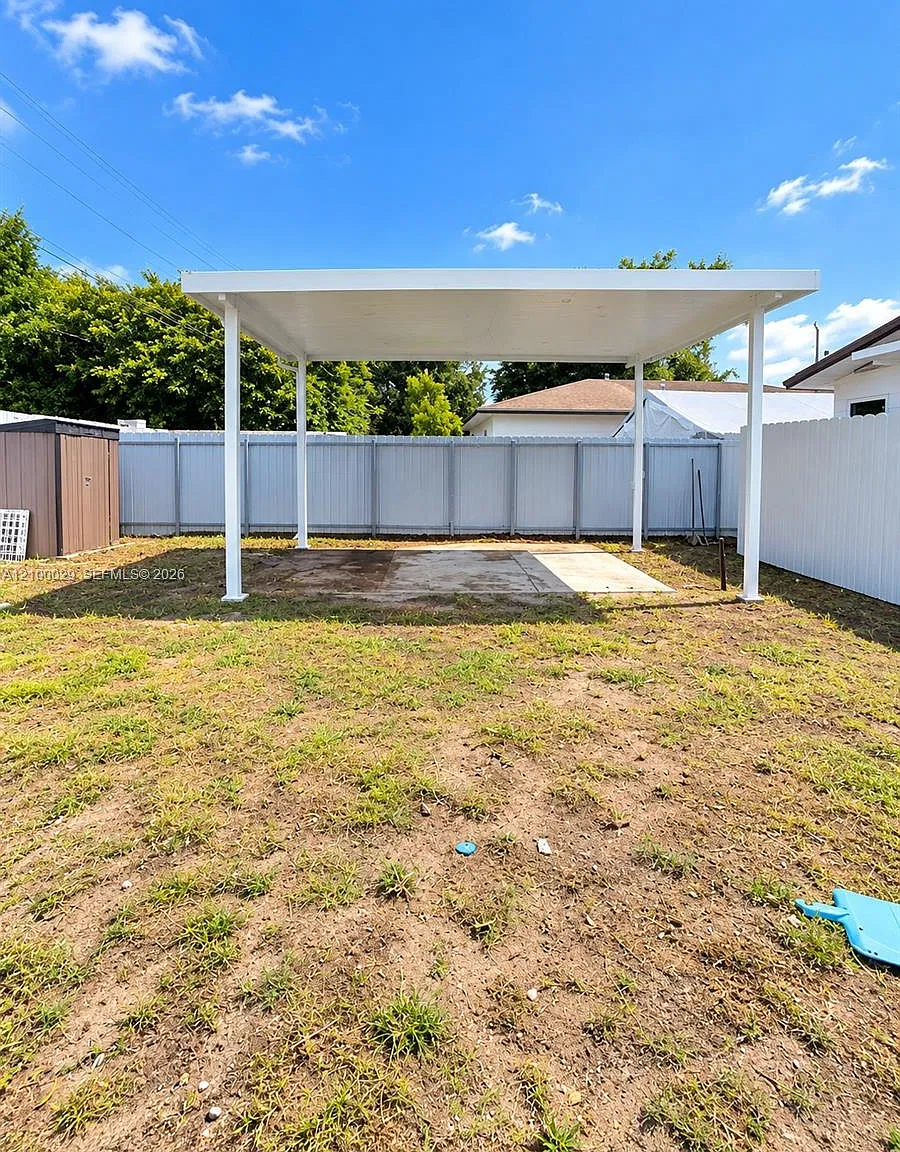Home Owners Paradise — Photo 3