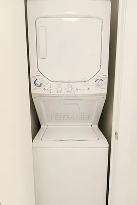 Rented by Peter Ashe | media 8