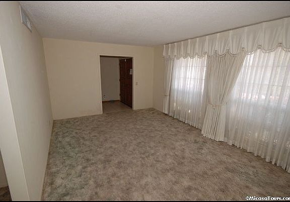 Formal living