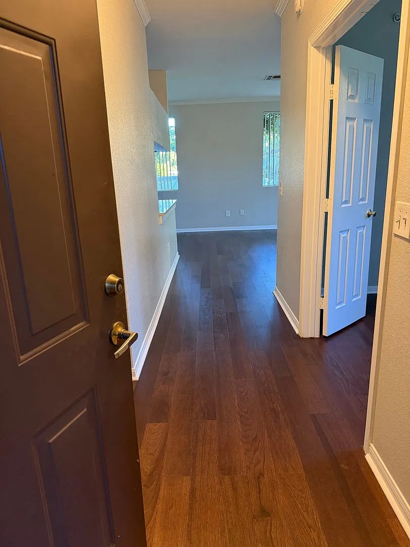 701 Gibson Dr #722 — Photo 1