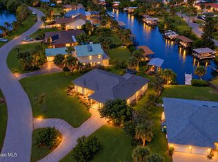 380 Lakeview Dr, Melbourne Beach, FL 32951