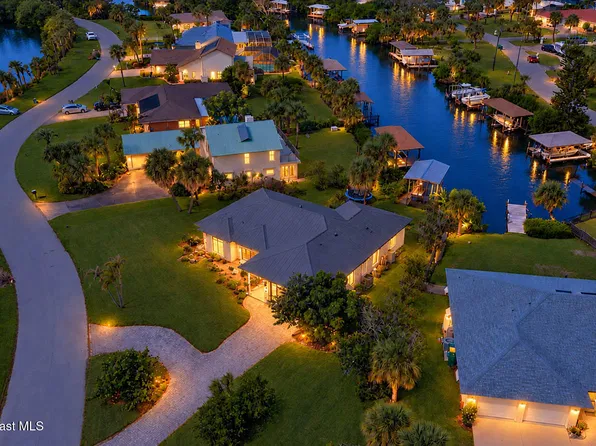 380 Lakeview Dr, Melbourne Beach, FL 32951