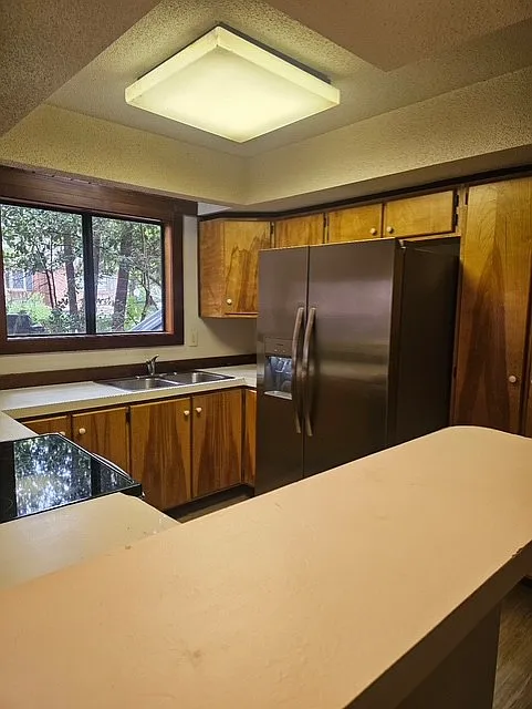 3 bed, 1.5 bath, $1,500 — Photo 4