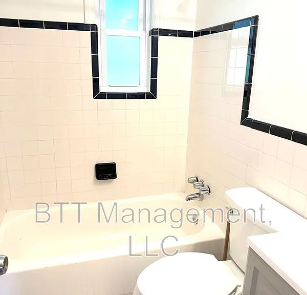 4013 38th St #301 — Photo 27