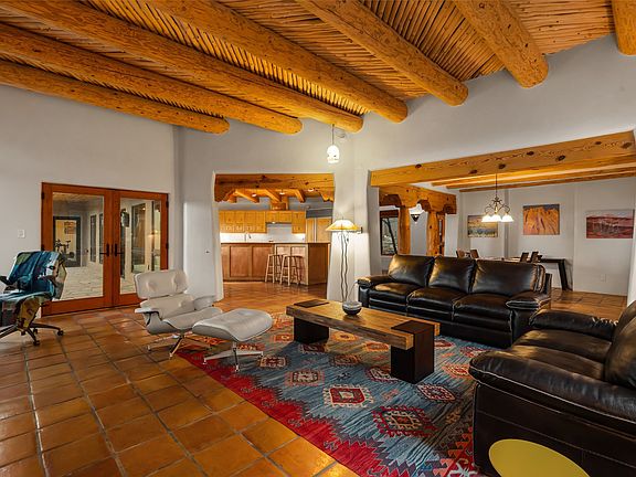 3rd image of 869 Paseo Del Sur