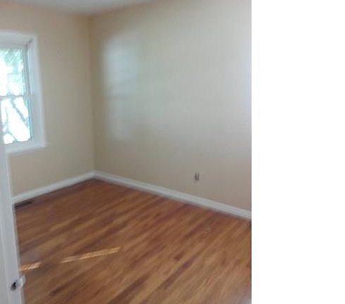 5th image of 7361 Naples Dr