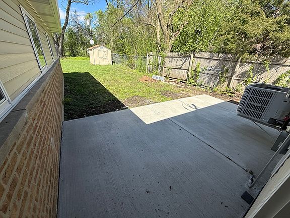 5th image of 406 Sauk Trl