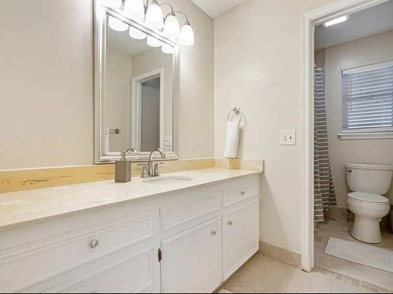 7627 E 58th Pl — Photo 9