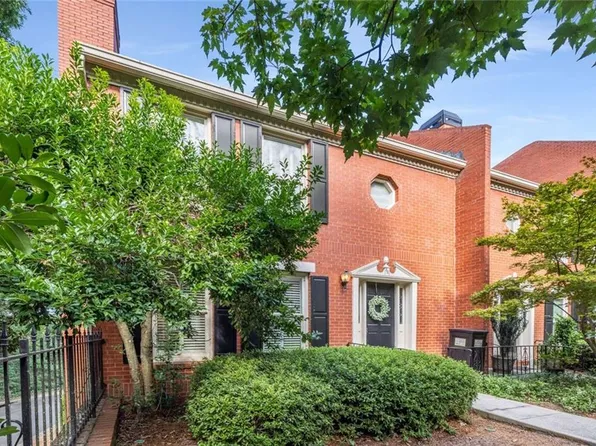 801 Defoors Mill Cir NW, Atlanta, GA 30318