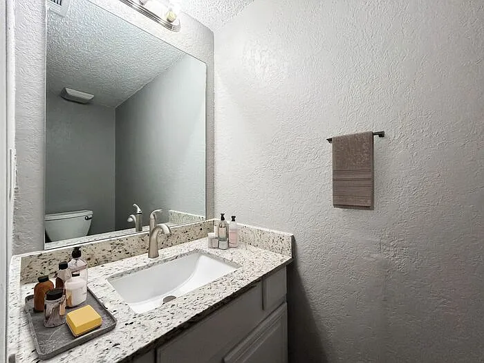 610 Wolftrap Dr — Photo 2