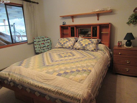 3rd image of 260 Burchard Dr