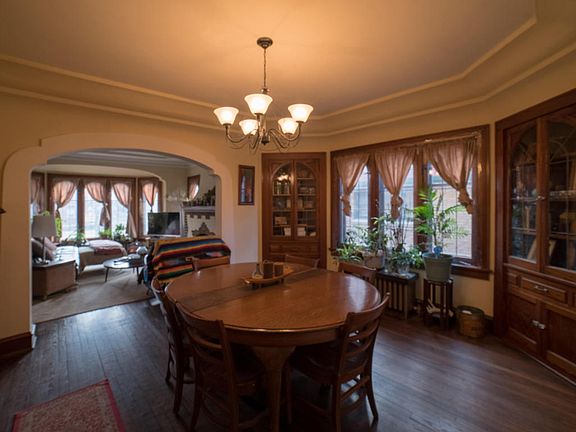 4th image of 3435 N Dousman St #3437