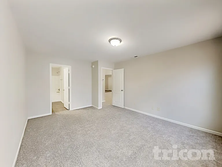 2336 Blackthorn Dr — Photo 9