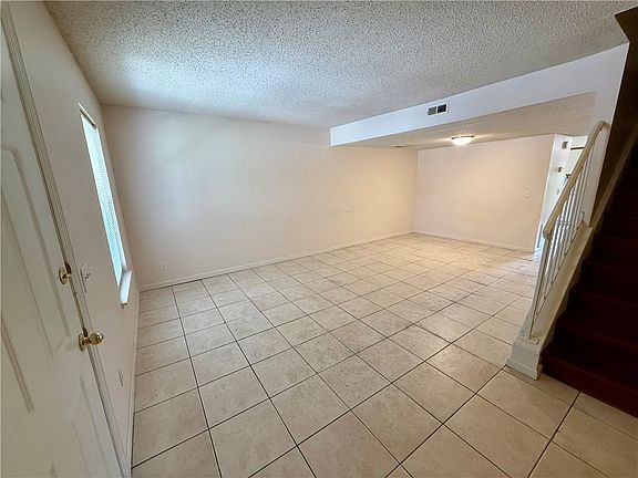 3rd image of 1761 Wire Rd APT 2-13