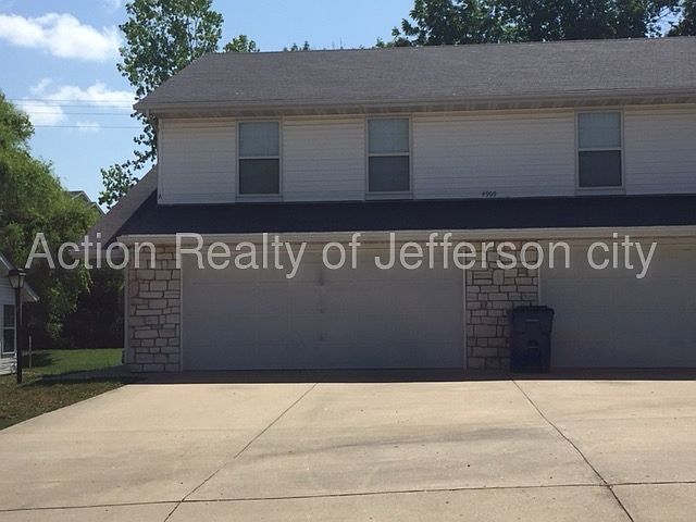 1st image of 4909 Charm Oak Dr