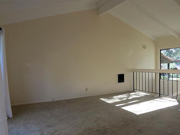 4th image of 961 Miramonte Dr APT 2