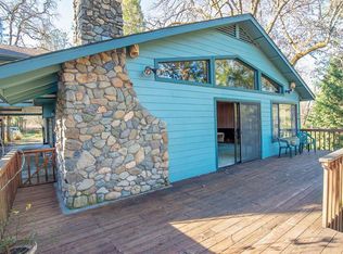 2224 Lampman Rd, Gold Hill, OR 97525