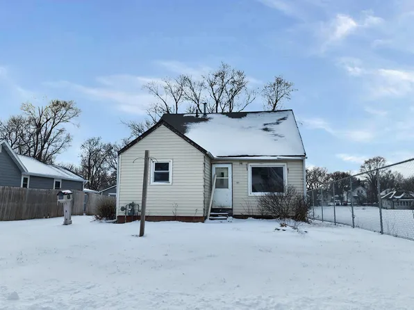 521 S 11th St, Estherville, IA 51334