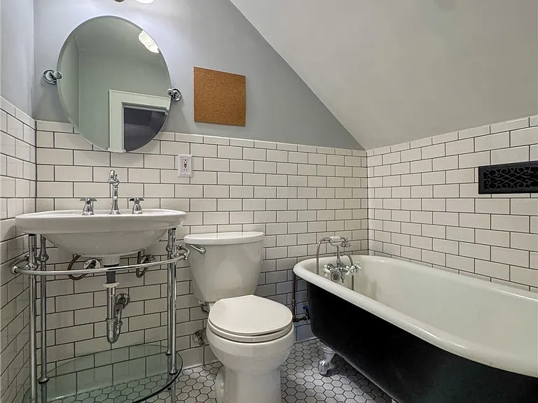 411 Cape Fear Ave — Photo 28