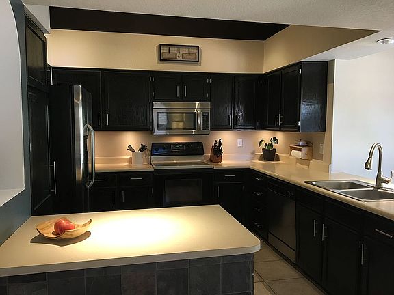 3rd image of 3611 N Copenhagen Dr