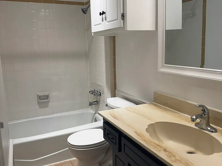10416 Dover Dr — Photo 25