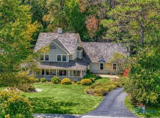 30039 Morningside Dr, Perrysburg, OH 43551