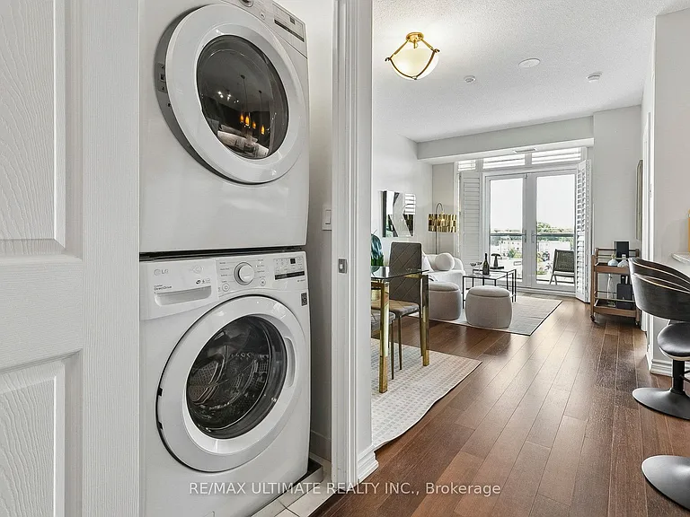 1135 Royal York Rd #501 — Photo 12