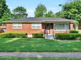 8300 Gloxinia Dr, Louisville, KY 40258