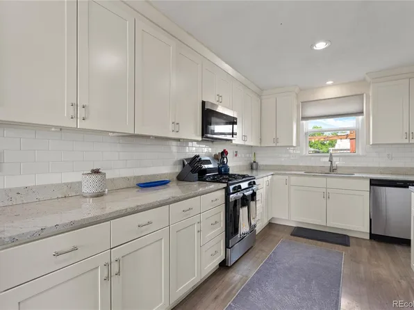 1960 Oakland Street, Aurora, CO 80010