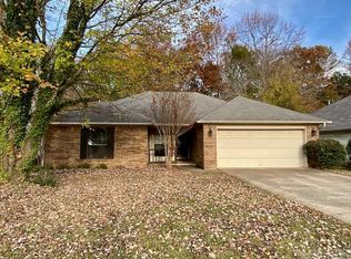 2615 Creekside Dr, Little Rock, AR 72211