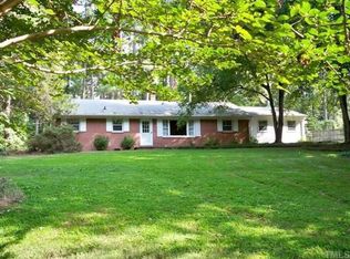 32 S Circle Dr, Chapel Hill, NC 27516