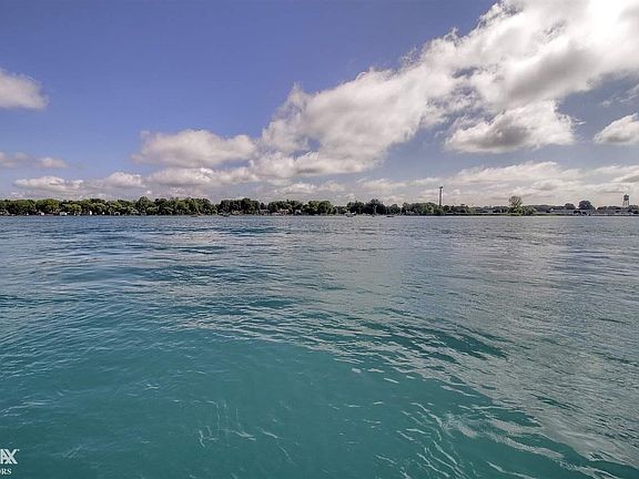 3rd image of 1296 N Channel Dr