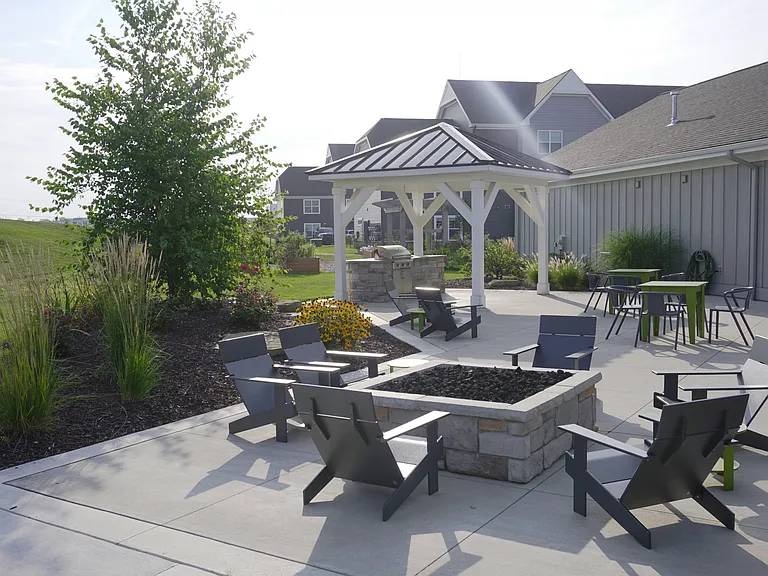 West Wind Place Apartments — Photo 15