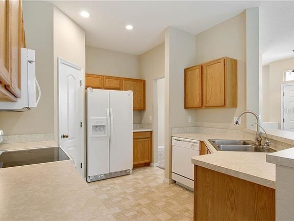4th image of 6734 Eagle Feather Dr