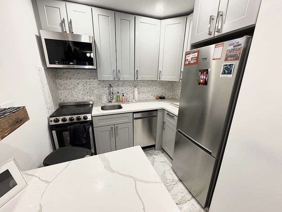 2nd image of 35 W 16th St APT 1