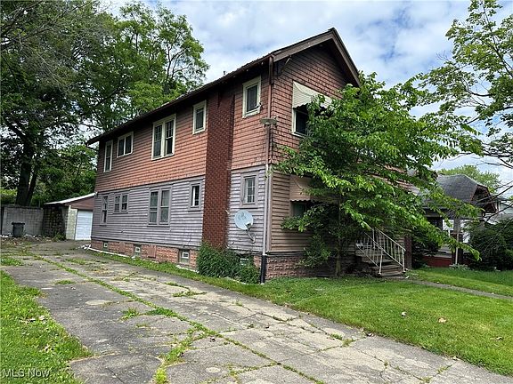 2nd image of 656 Saint Louis Ave