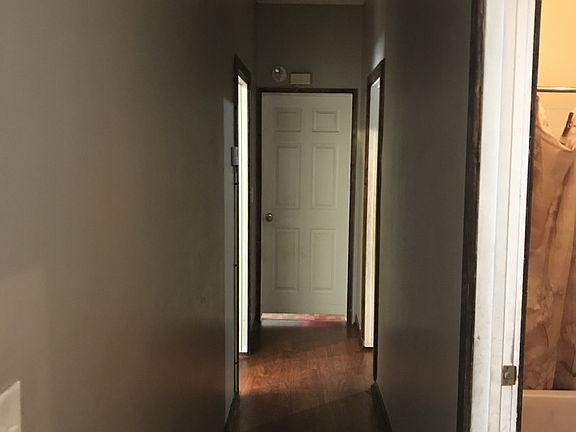 2nd image of 1568 N Bloomington St