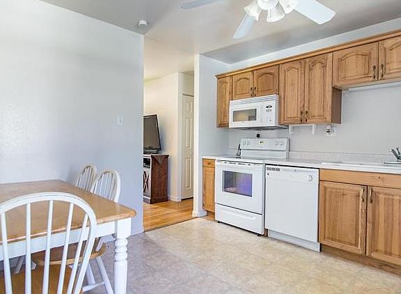 3rd image of 127 Linnview Dr