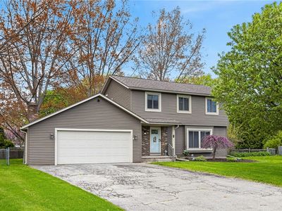 65 Olde Tavern Cir, Rochester, NY, 14612