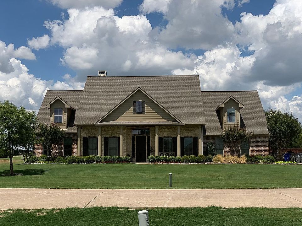 1st image of 263 Pheasant Hill Dr