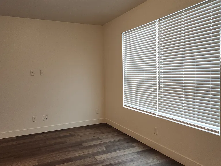 924 S 850 W #1 — Photo 16