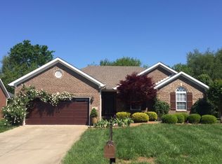 3328 Fair Oaks Cir, Bowling Green, KY 42104