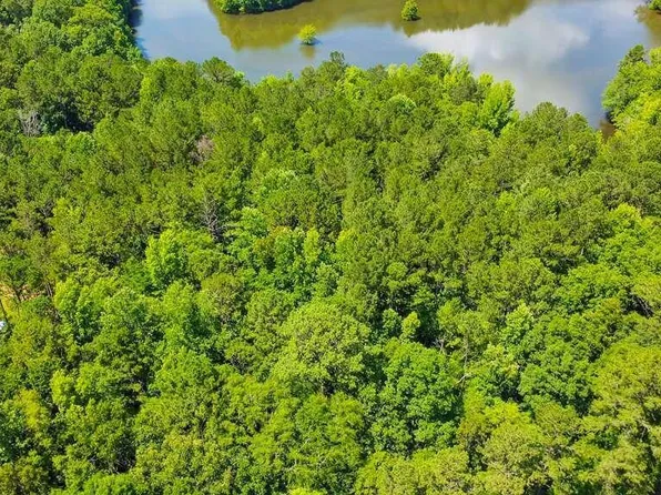 301 Canterbury Dr, Lagrange, GA 30241