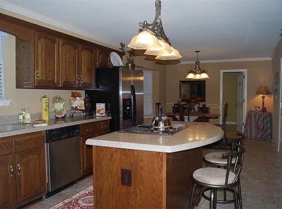 2nd image of 827 Windy Hill Dr
