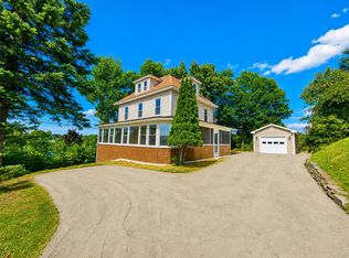 41 Herrick St, Newport, VT 05855