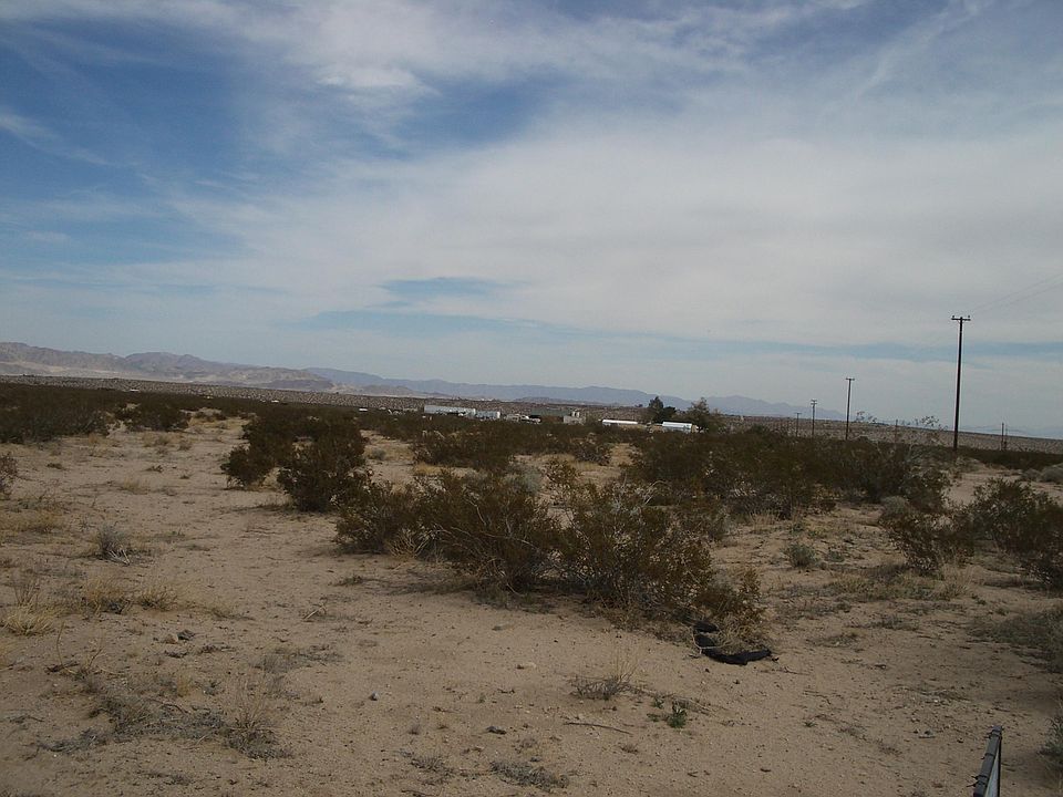 2nd image of 1495 Mile Square Rd