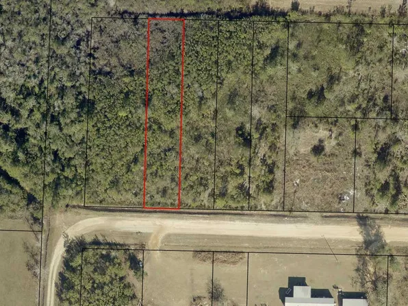 11707 Magnolia St, Fountain, FL 32438