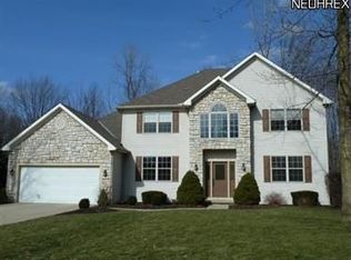 24530 Briarwood Dr, Olmsted Falls, OH 44138
